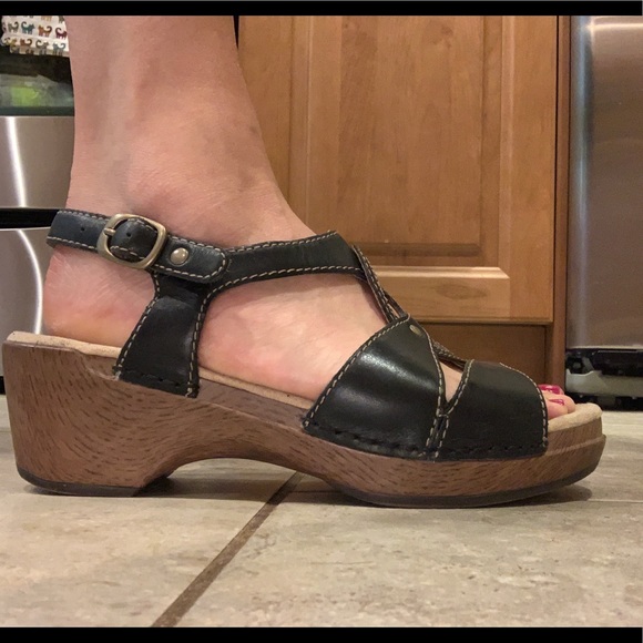 Dansko Shoes Dansko Black Sandals Size 39 Poshmark